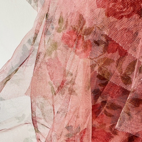 Amber Sky Romantic Coquette
Floral Tulle Midi Multi Layered Skirt Pink Sz Small - Picture 5 of 16